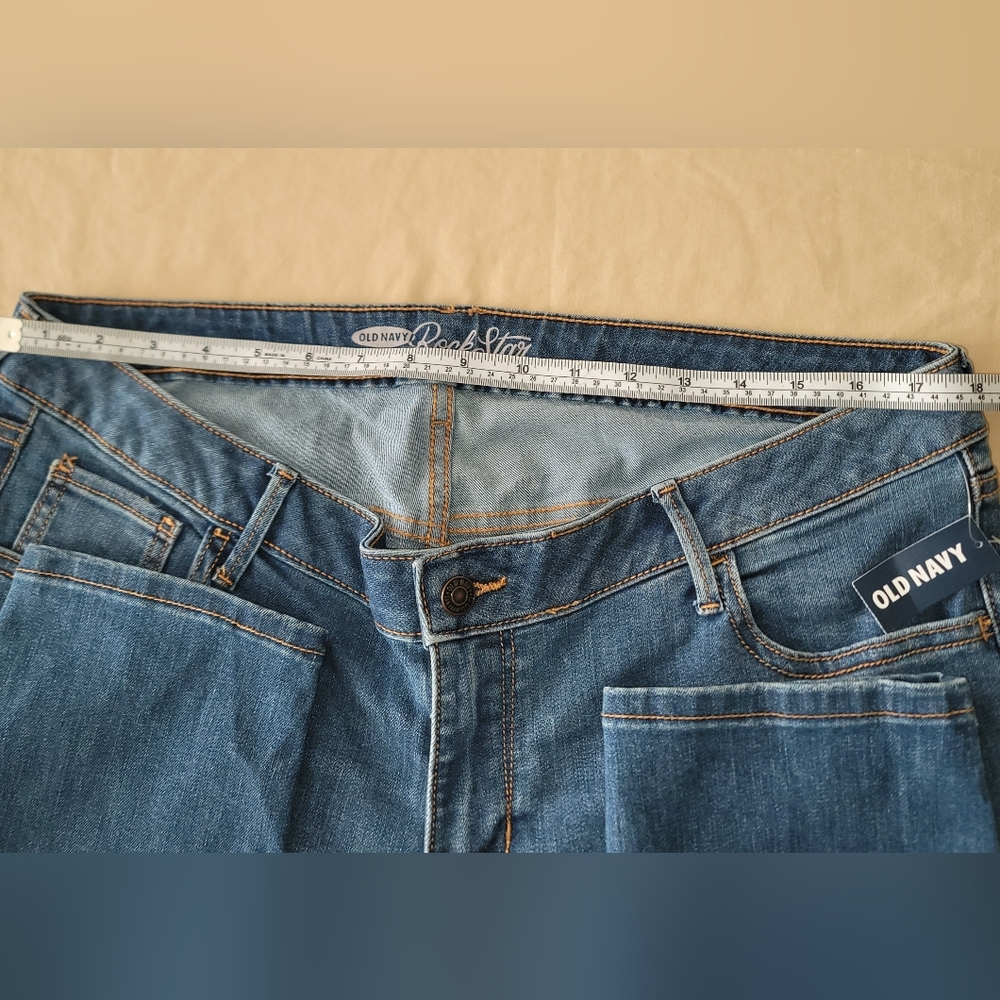 Old Navy Women's Rockstar Jeans, Size 18 Blue, Denim NWT. - Picture 5 of 14
